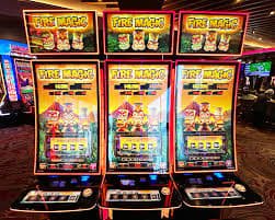 Tim kapalbet125 berdiskusi dengan mitra dalam kerja sama pengembangan platform hiburan